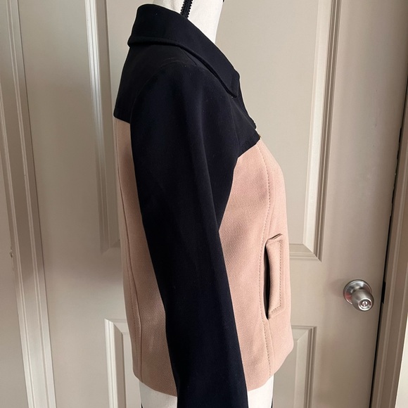 Banana Republic quarter sleeve jacket. - Picture 4 of 4